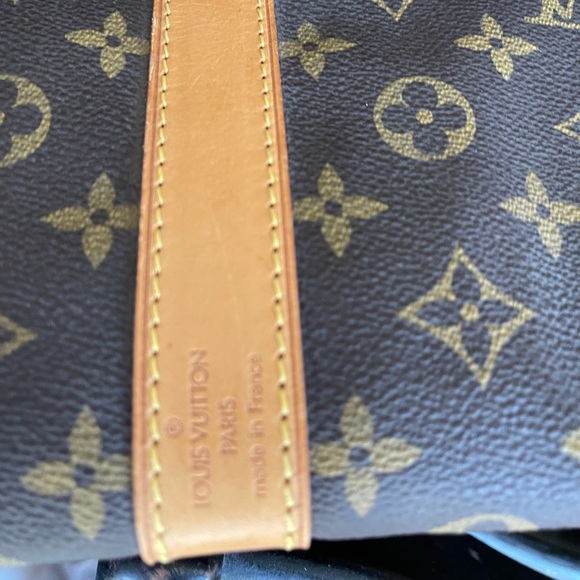 LIKE-NEW Louis Vuitton Monogram Keepall Bag +Strap - Picture 14 of 15